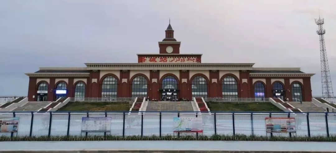 成都到塔城物流專線-成都到塔城貨運-精品線路-